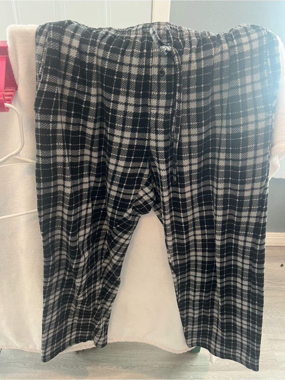 Beverly Hills Polo Club Black and White Plaid lounge Pants
